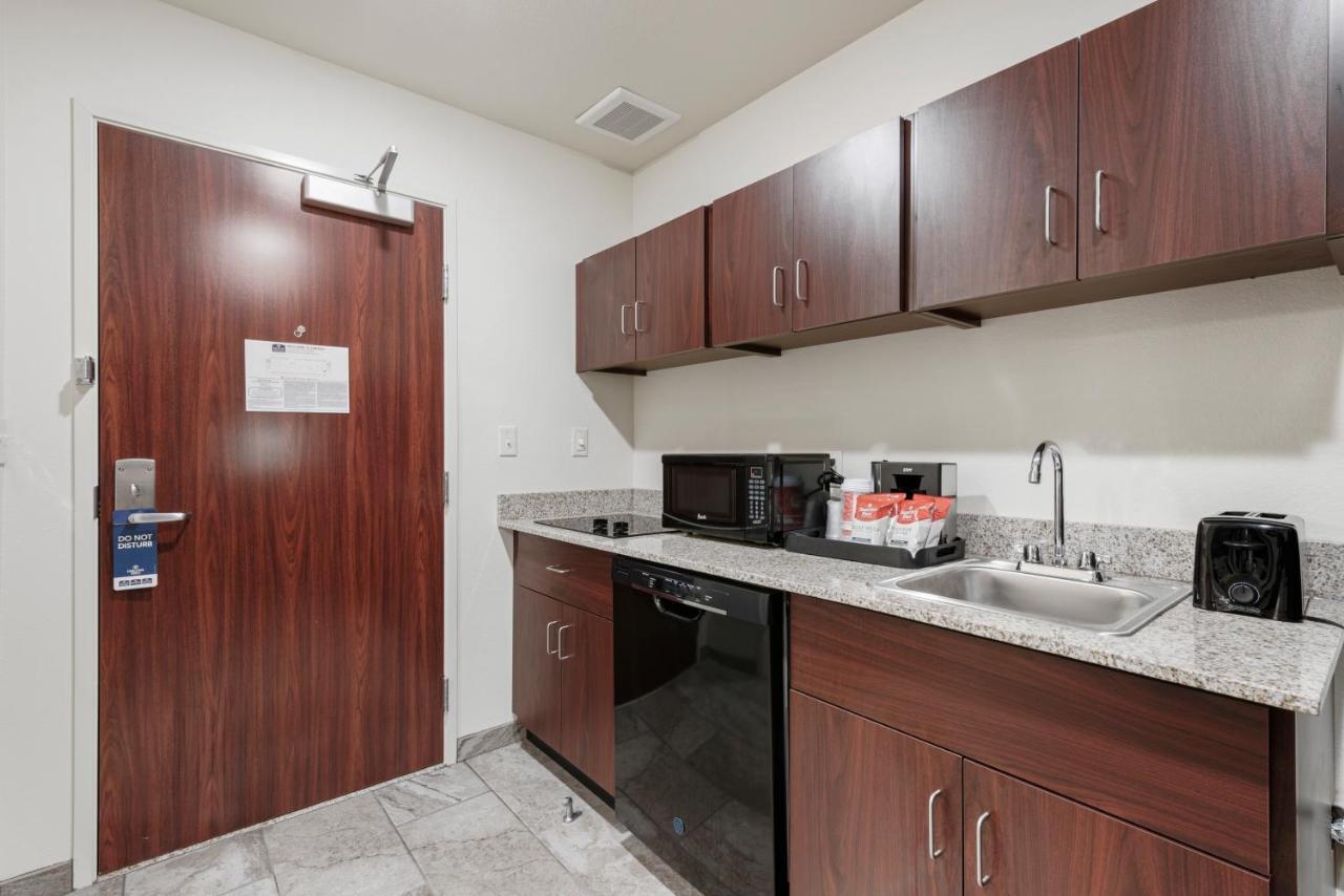 Cobblestone Hotel & Suites - Urbana Εξωτερικό φωτογραφία