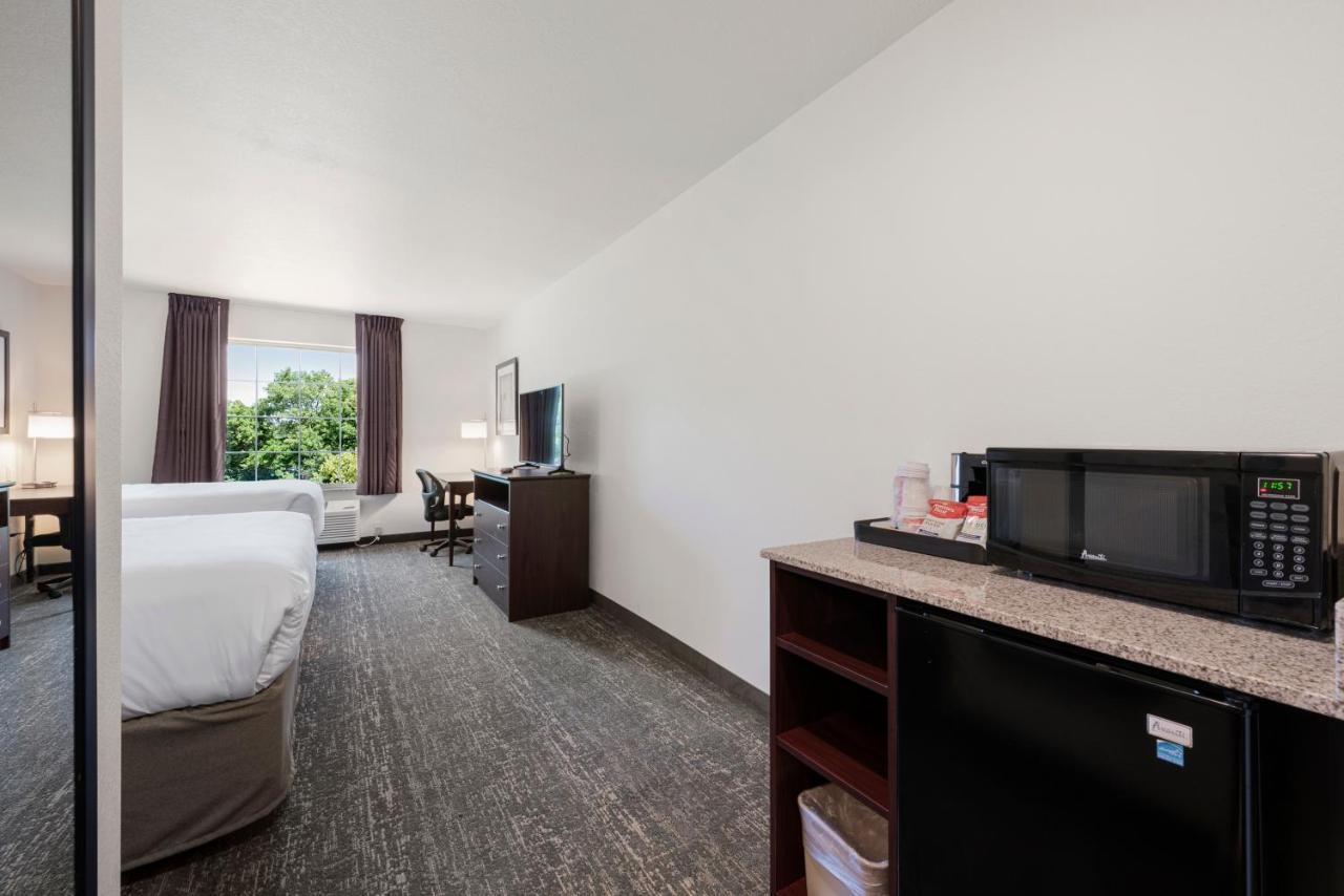 Cobblestone Hotel & Suites - Urbana Εξωτερικό φωτογραφία